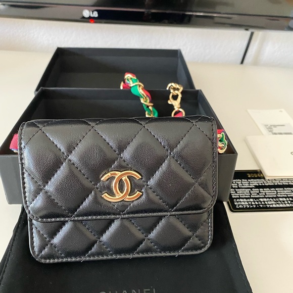 CHANEL Lambskin Ribbon Quilted Flap Belt Bag Black - Picture 3 of 14